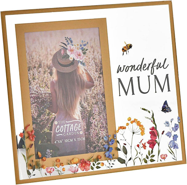 Decorative photo frame with floral design and 'wonderful MUM' text