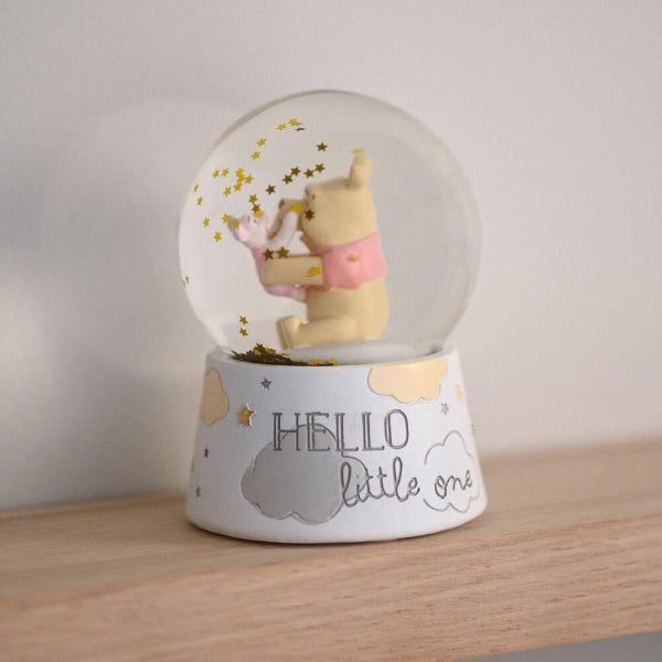Disney Magical Beginnings  Winnie the pooh & Piglet Water Ball Snow Globe