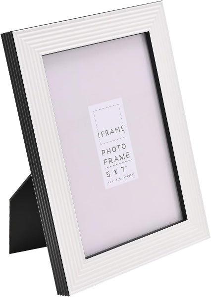 Impressions IFrame Black and White Photo Frame 5" x 7"