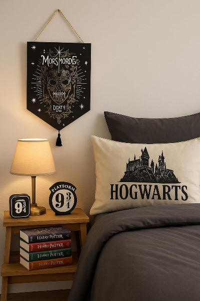 Harry Potter Morsmordre Death Eater Glow in the Dark Wall Banner 59cms