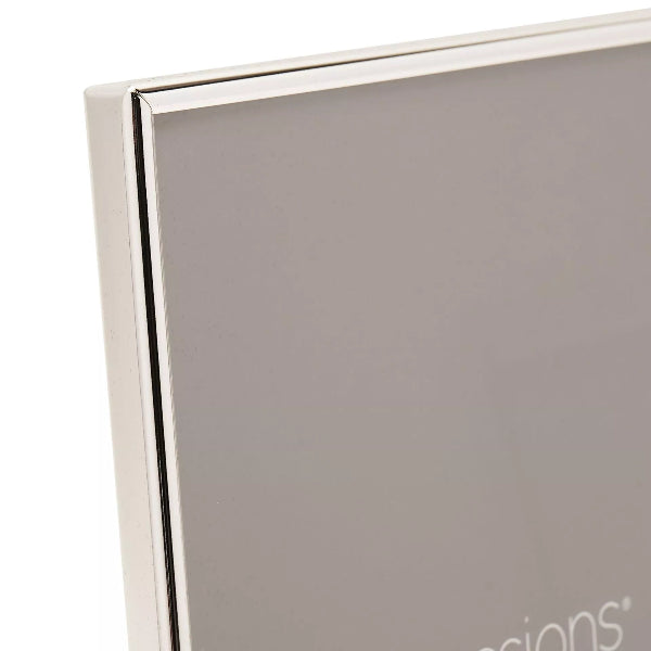 Silver photo frame corner with 'Decorus' branding on a white background